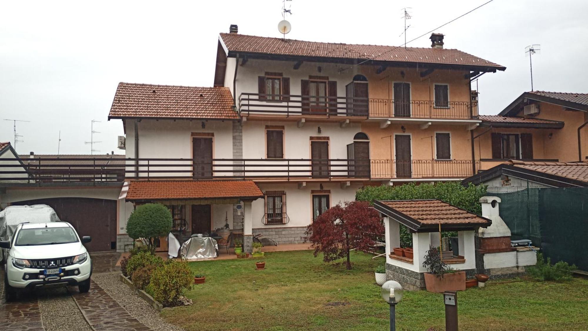 Hotel La Luna Nel Pozzo Castelletto sopra Ticino Esterno foto