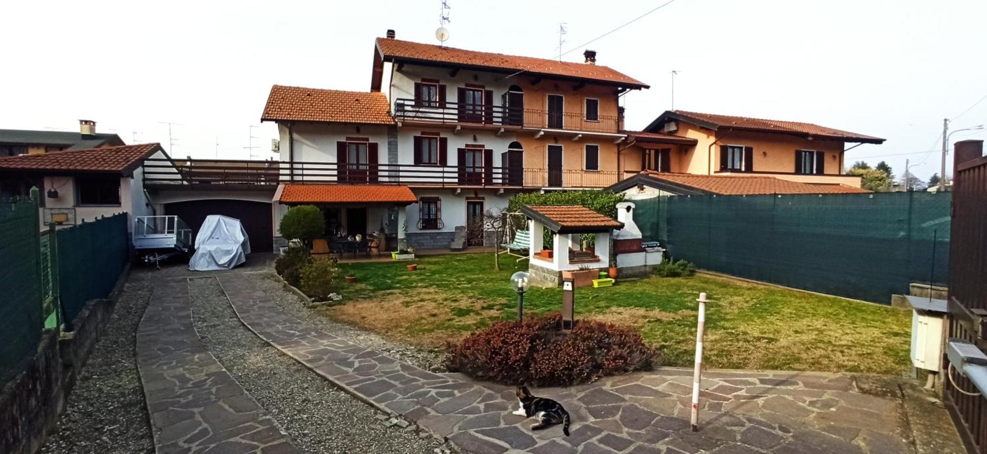 Hotel La Luna Nel Pozzo Castelletto sopra Ticino Esterno foto