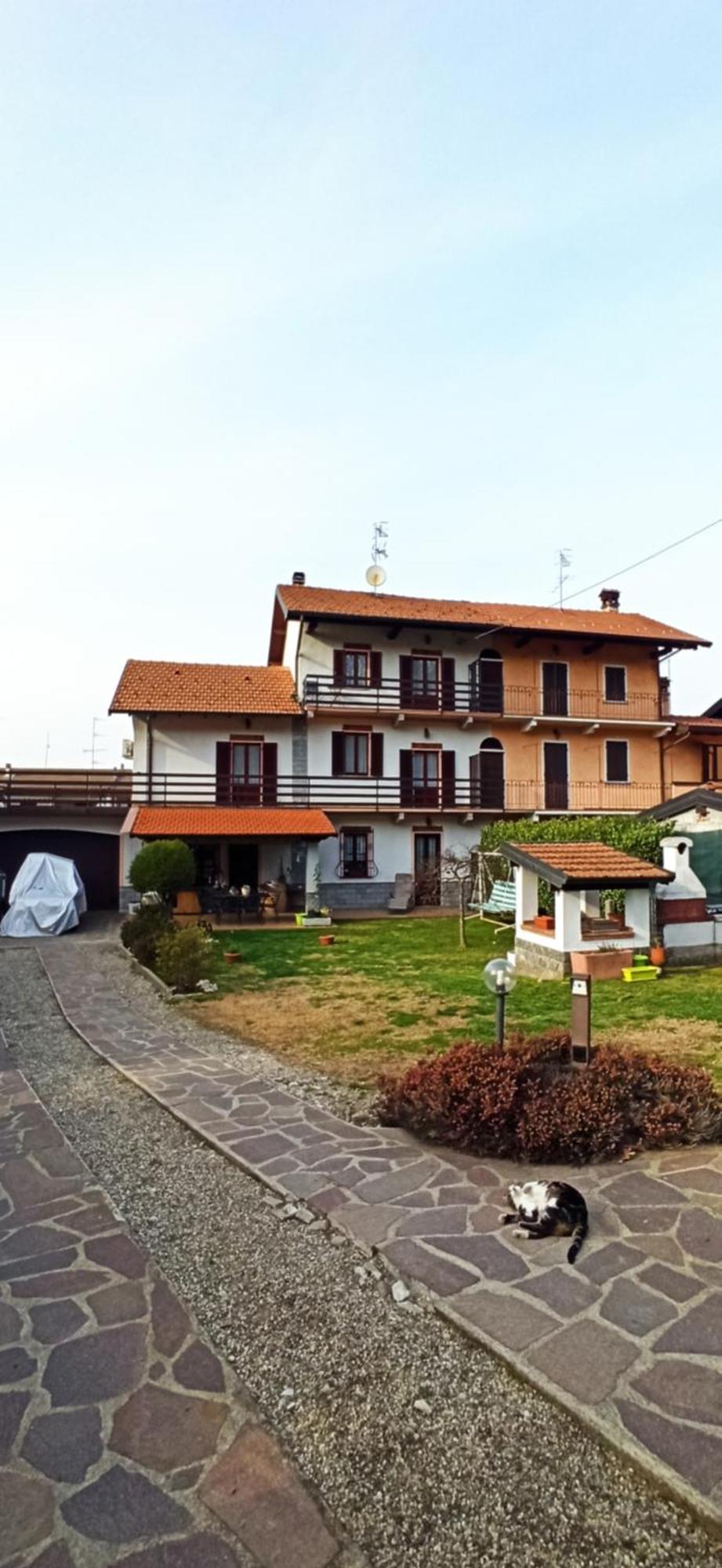 Hotel La Luna Nel Pozzo Castelletto sopra Ticino Esterno foto